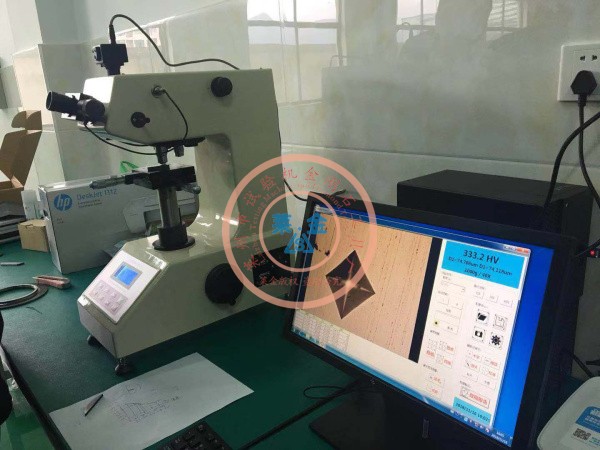 老客户推荐新客户选用我厂HVS-1000A型数显显微硬度计：现场安装照片（图像清晰质感、测试精度高）